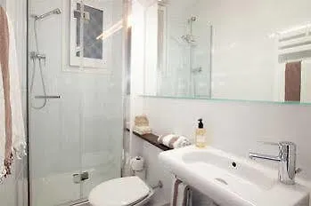 Nextdoor Miro Barcelona Apartment