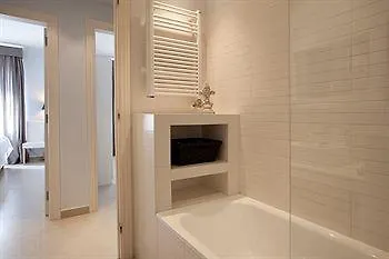 Nextdoor Miro Barcelona Apartment