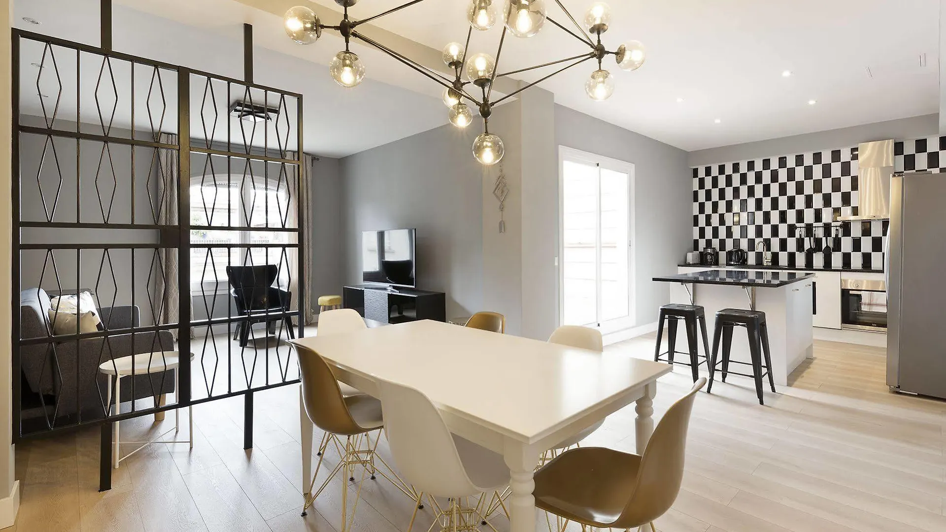 Nextdoor Miro Barcelona Apartment