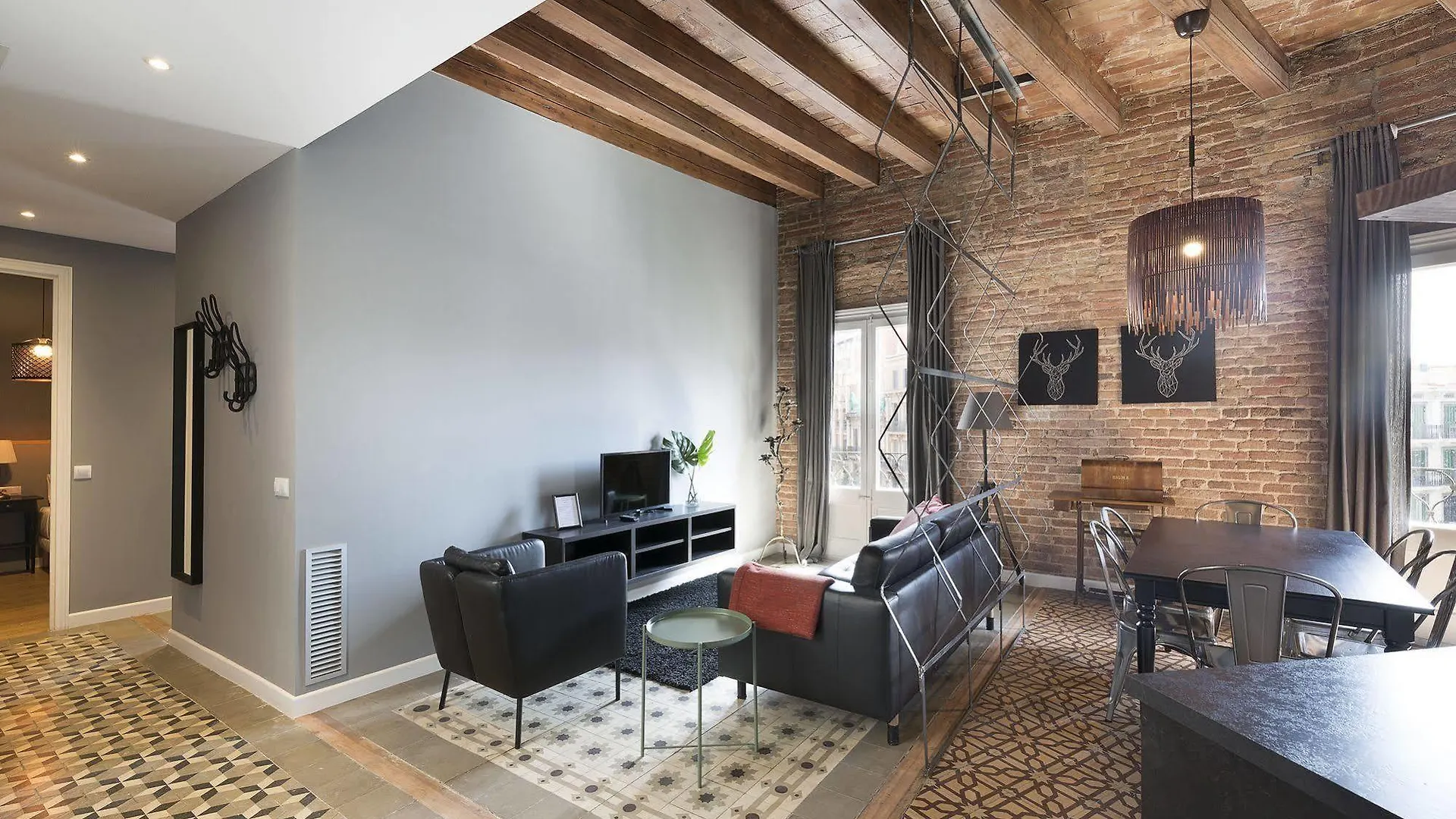 Nextdoor Miro Barcelona Apartment