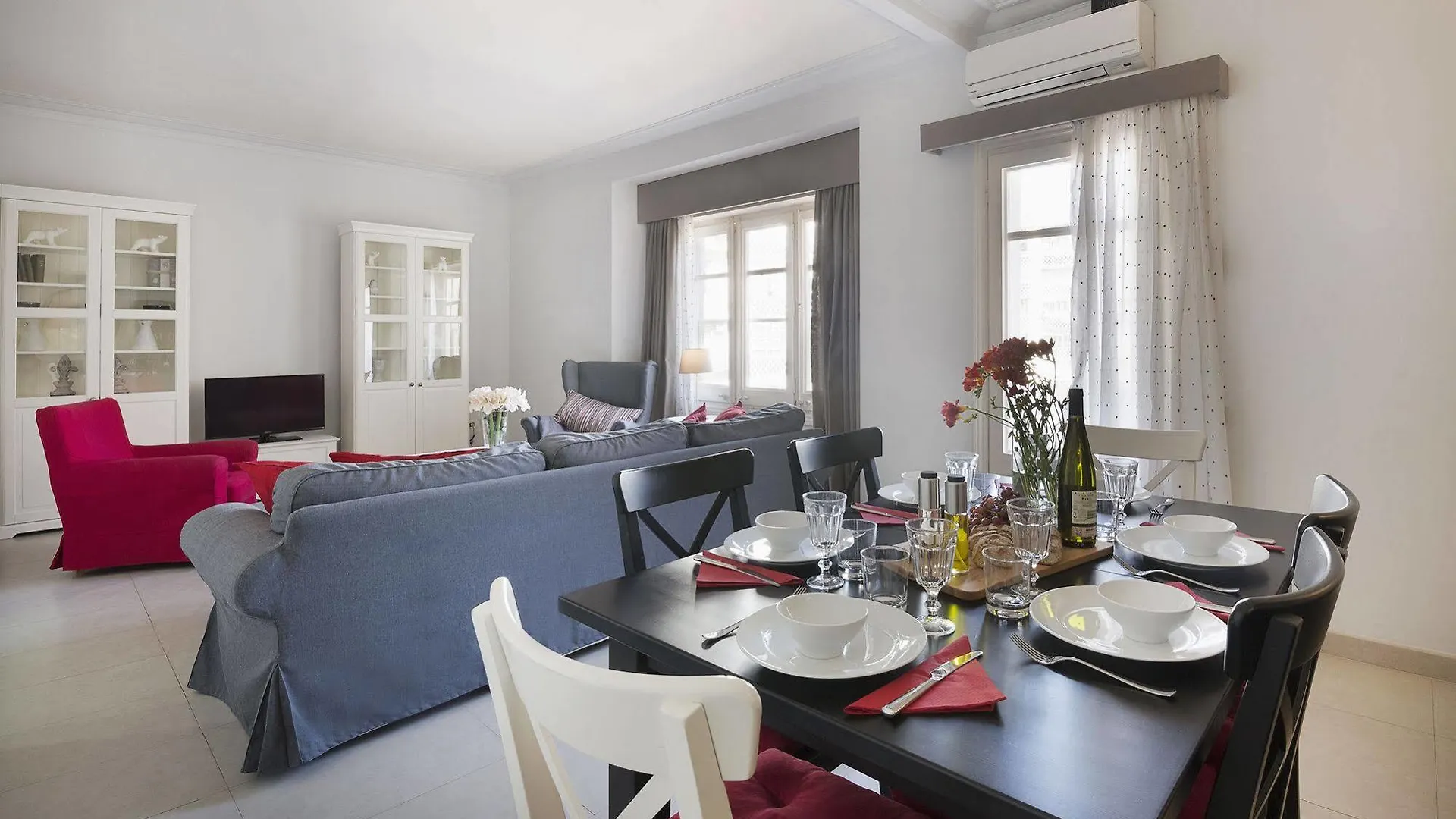 Nextdoor Miro Barcelona Apartment
